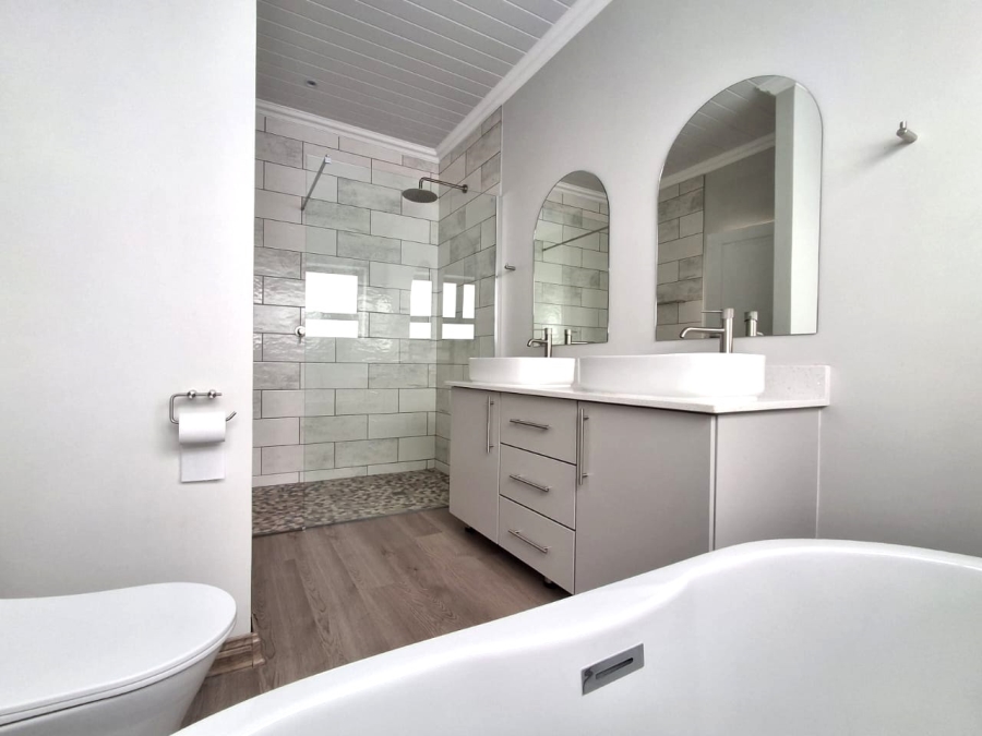 3 Bedroom Property for Sale in Stilbaai Wes Western Cape